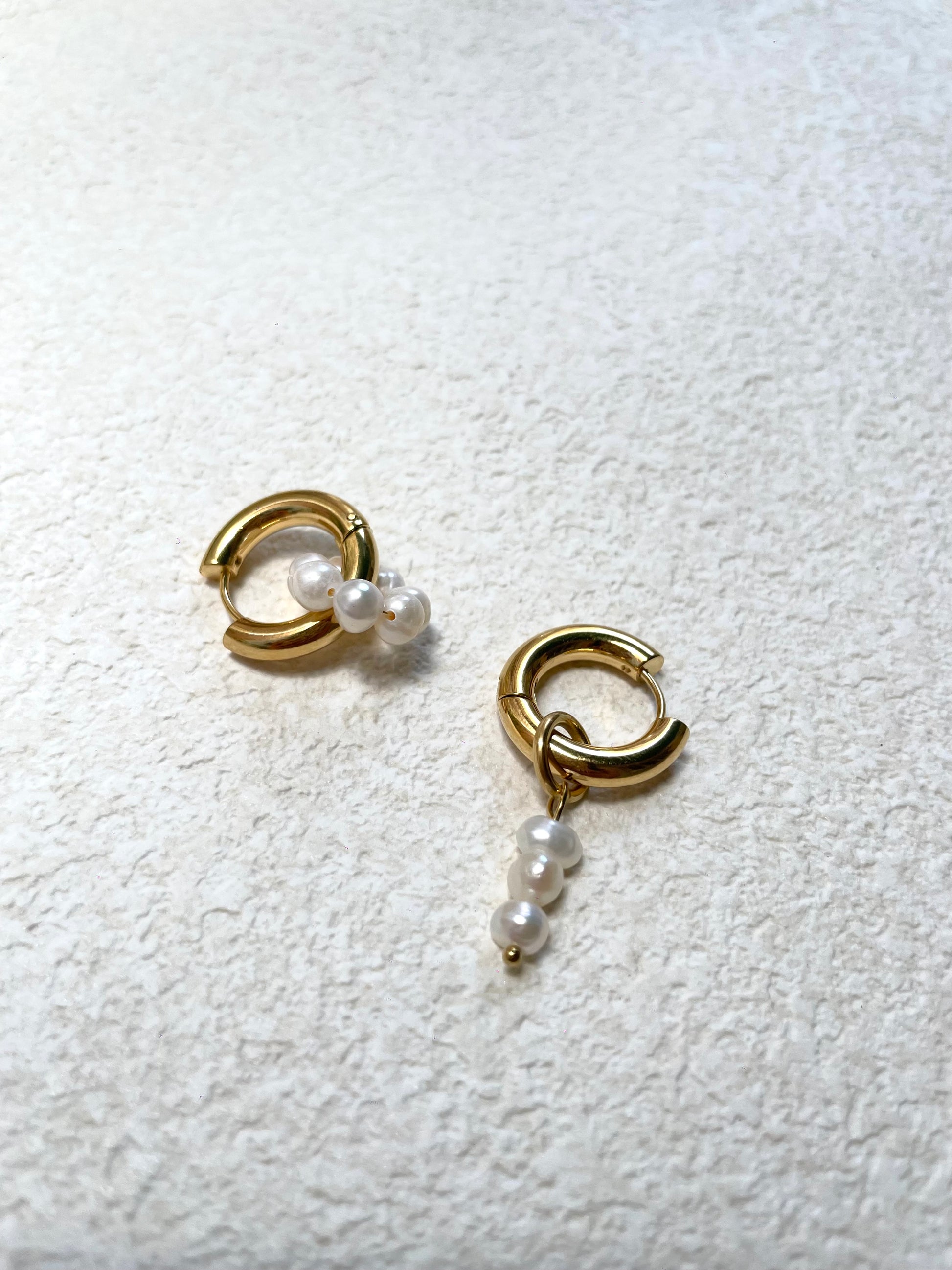 Ealora Freshwater Pearl Golden Huggie Earrings - 18K Gold Plated