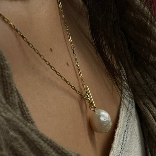 18k Gold Plated Necklace with Single Baroque Pearl
