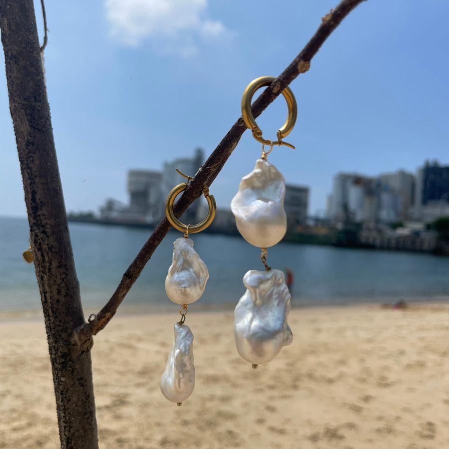 Details of Aelia Double Big Baroque Pearls Earrings - 18K Gold Plated