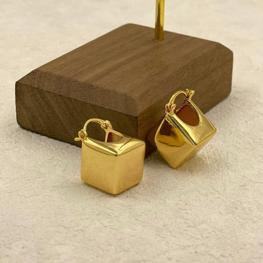 Gold Cube Shape Huggies