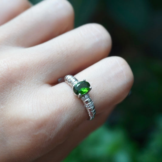 Solitaire Diopside Sterling Silver Ring