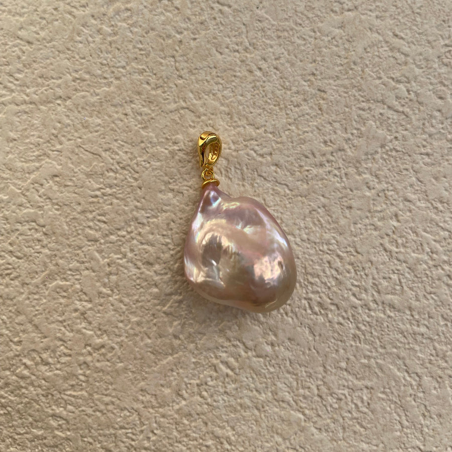 large baroque pearl pendant - pink