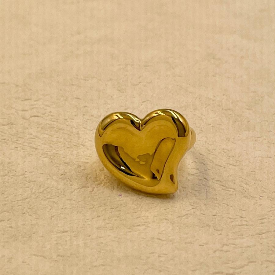 18K Gold Plated Ring with Chunky Heart shape 