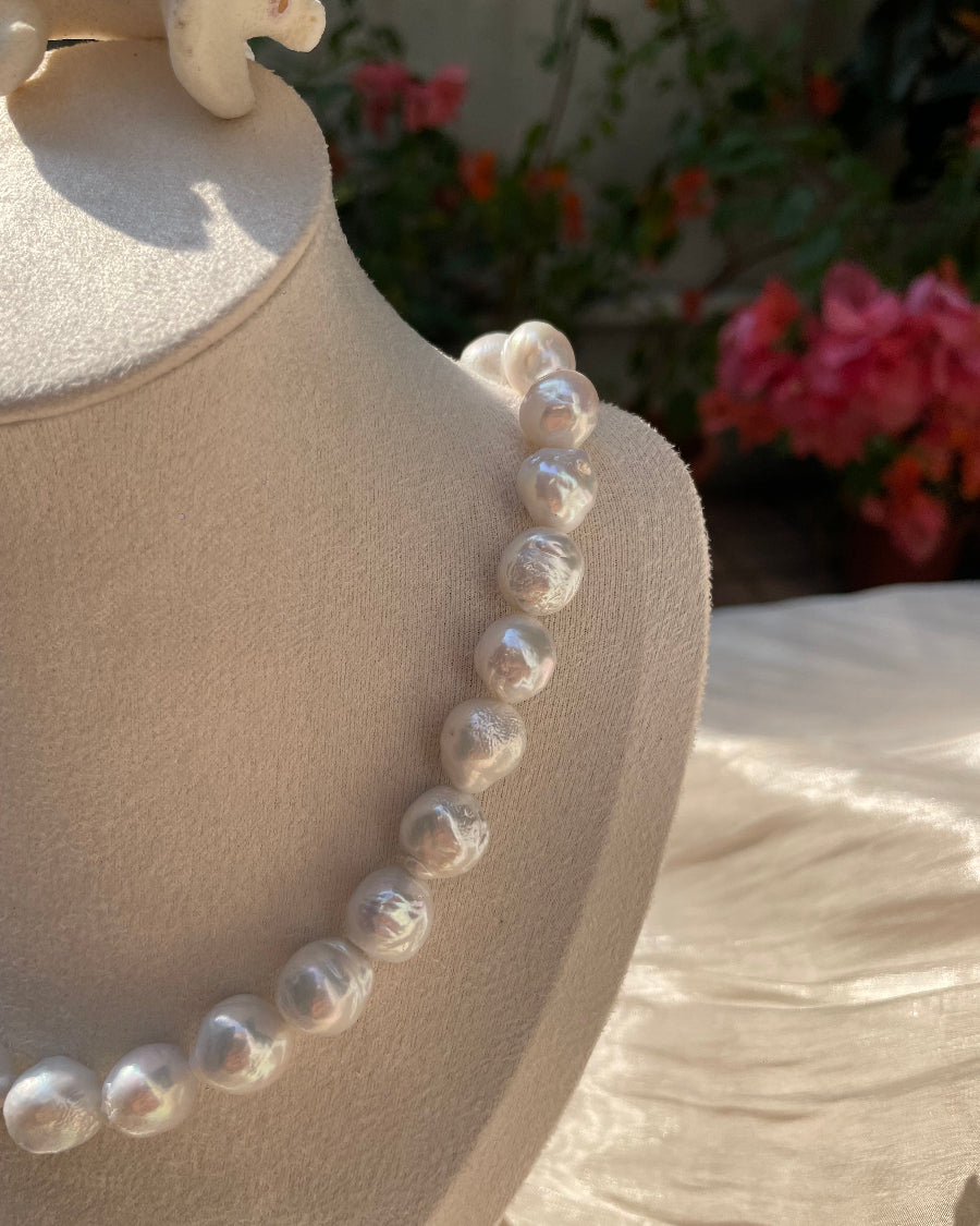 9-11mm high lustrous freshwater big baroque pearl necklace