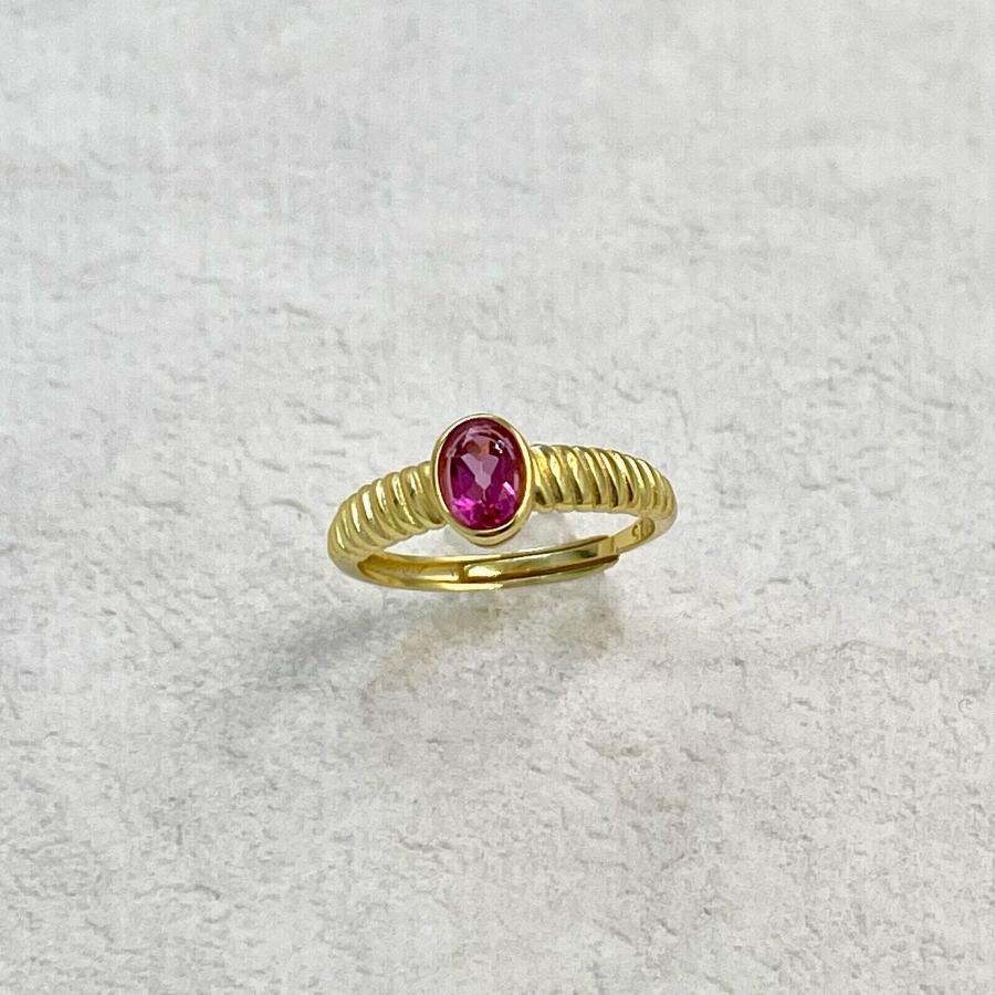 Pink Topaz Gemstone Ring Details