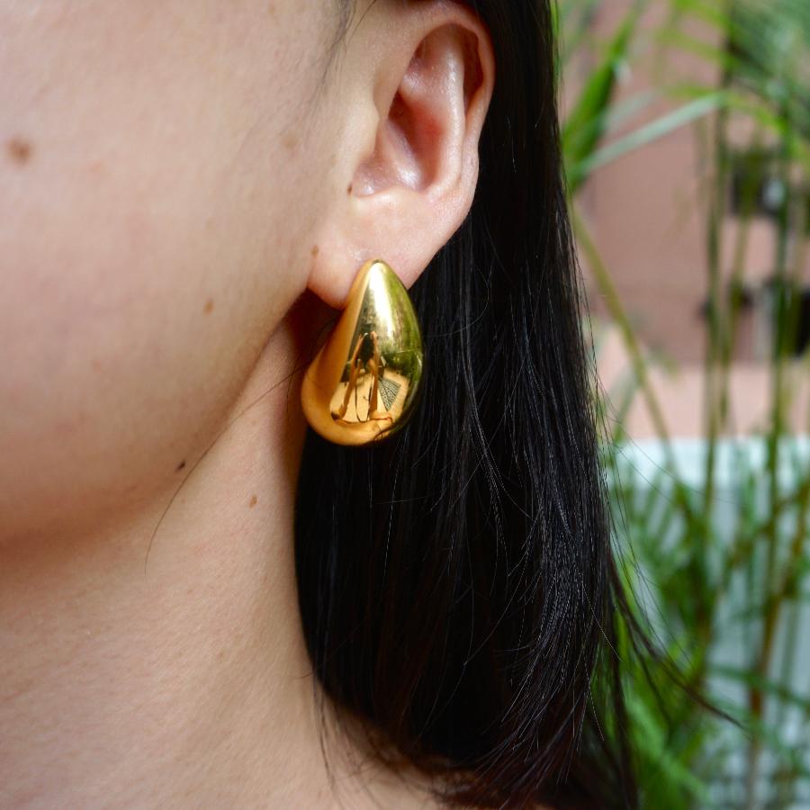 Statement Water-drop Studs 18K Gold plated